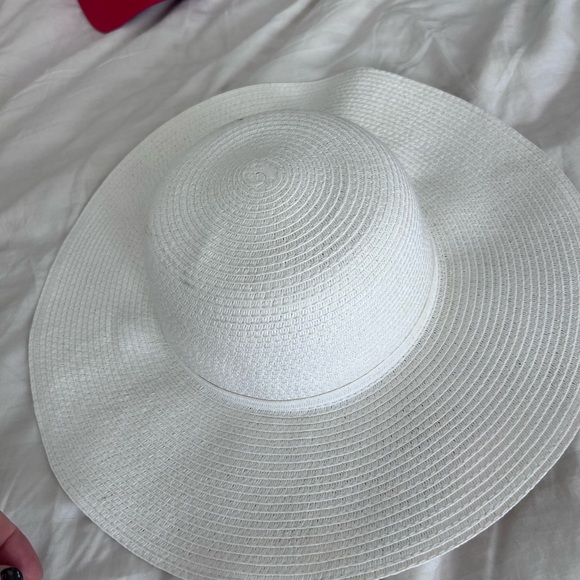 Time and Tru Classic White Wide-Brim Hat - Picture 7 of 9